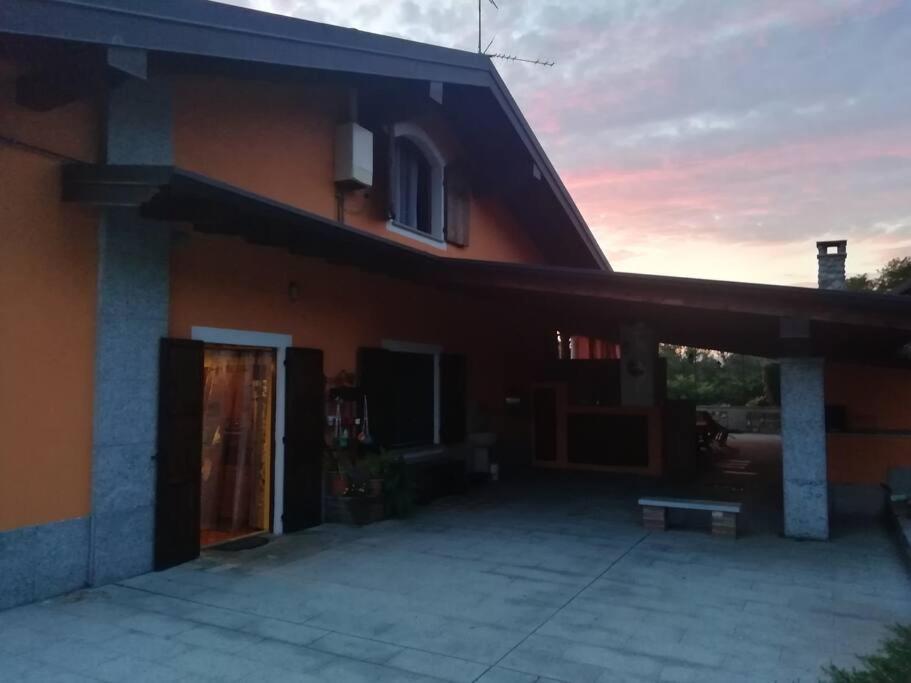 Un Bell Incontro Apartman Borgo Ticino Kültér fotó